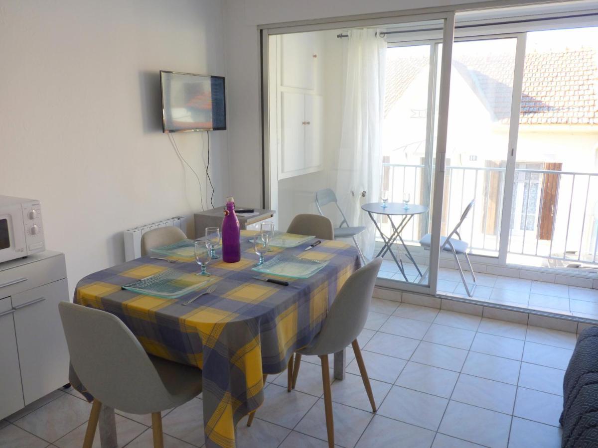 Sol-y-days Vidourle: Riverside Comfort With Parking Near Boucanet